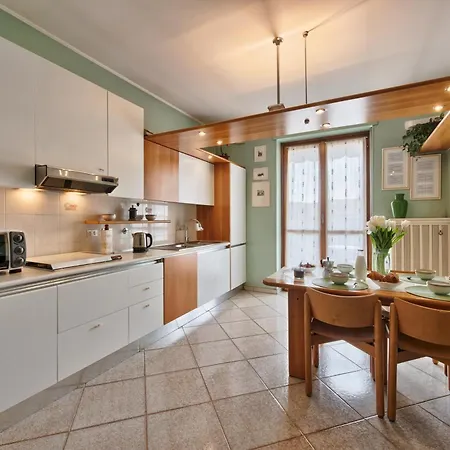 Apartment La Stellata By To Art Turin